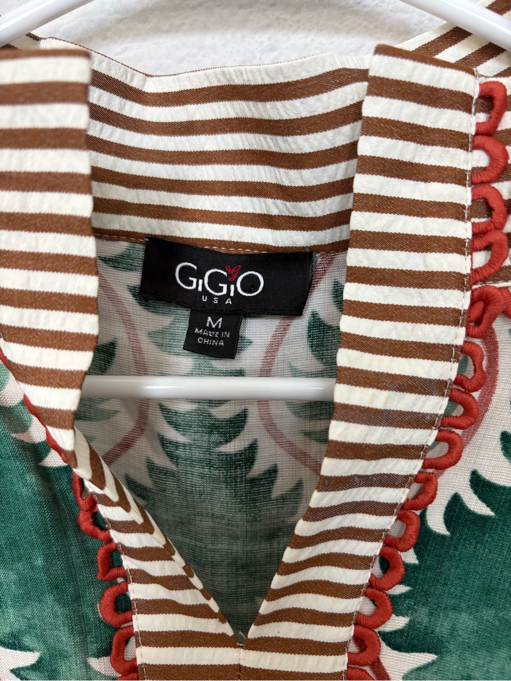 GiGiO Green Leaf Print Tunic Blouse Medium Boho Split Neck Long Sleeve‎ Top - Picture 7 of 8